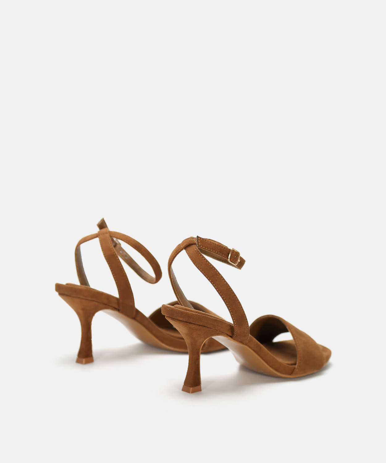 Sand&aacute;lia salto plataforma rede image number null